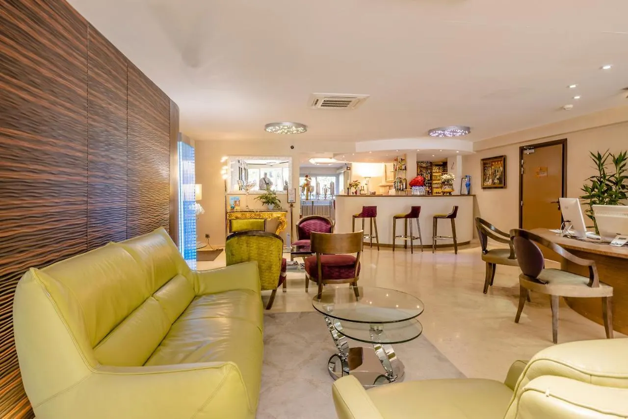 Hotel Les Trois Roses, Meylan Grenoble 4*,  France